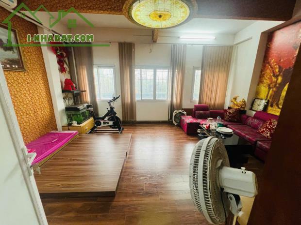 BÁN NHÀ 5 TẦNG PHỐ ĐỘI CẤN, 42M GIÁ NHỈNH 8 TỶ, AN SINH TUYỆT VỜI - 2