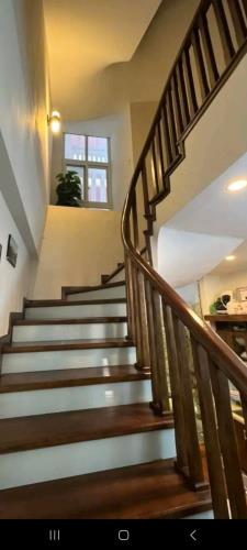 BÁN NHÀ PHÂN LÔ NGÕ 376 BƯỞI-BA ĐÌNH-Ô TÔ ĐỖ-DÂN XÂY-DT 65M 5T MT 4,5M- TRÊN 15TỶ - 4