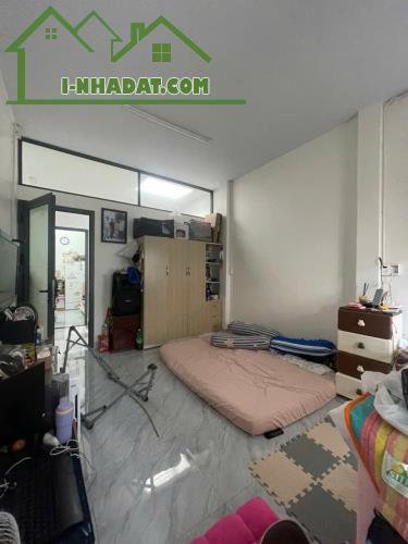 Hàng hiếm 3,98 tỷ nhà mới 2 tầng BTCT 37m2 ngay Kênh Tân Hoá cách mặt tiền 30m - 1