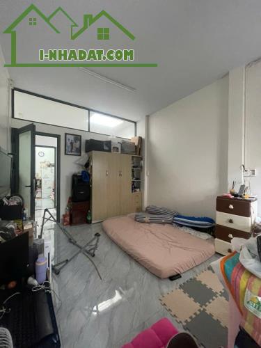 Cần Bán Nhà 🏘️ Kênh Tân Hoá - Tân Phú ♦️ 37m2 chỉ 4tỷ♦️ 30m ra mặt tiền đường , hẻm sạch - 2
