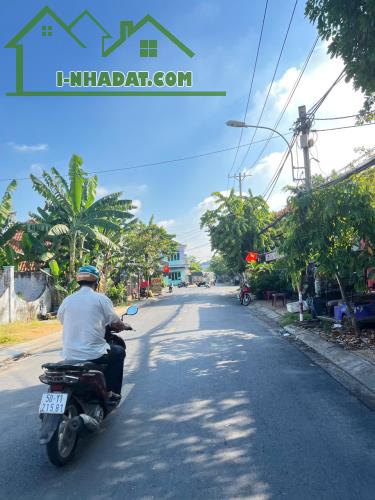 Bán đất 2 mặt tiền đường song hành 635m2 chỉ 36 tỷ Xã Tân Xuân Huyện Hóc Môn