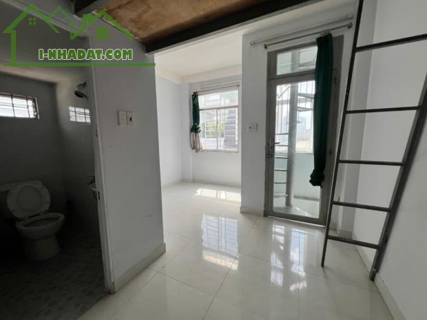 Bán Gấp CHDV Đ số 11 BHH dòng tiền 25tr/th m2 ,5 Tầng Nhỉnh 7 tỷ - 3
