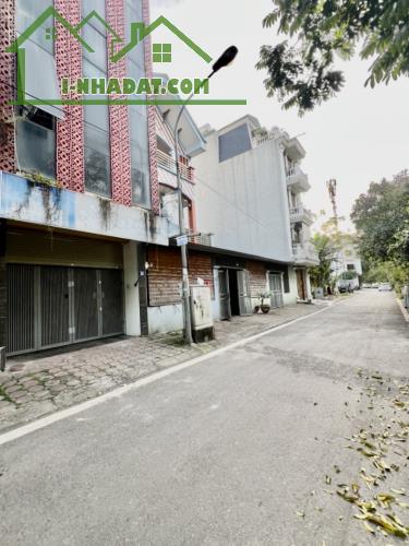 Bán Nhà Thạch Bàn 68m2-hơn 14 tỷ-PHÂN LÔ-VĨA HÈ-Ô TÔ TRÁNH-KINH DOANH-DÂN XÂY-FULL NỘI THẤ - 2