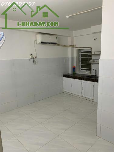 Cho thuê phòng trọ phường 11, Tân Bình. TP HCM, ngay ngã 4 Bảy Hiền