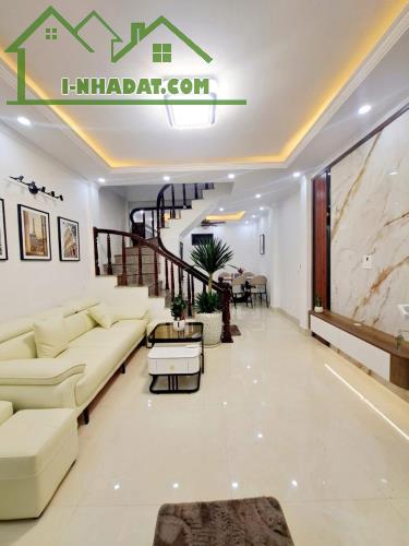 QUÁ HIẾM -BÁN NHÀ ĐẸP 5 TẦNG 3 NGỦ - NGÕ NÔNG - PHỐ THIÊN HIỀN, NAM TỪ LIÊM - SỔ ĐỎ VUÔNG - 3