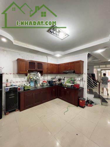 Bán nhà Mặt tiền 3 tầng đường Hoàng Xuân Nhị , Tân Phú  nhỉnh 7 tỷ - 1