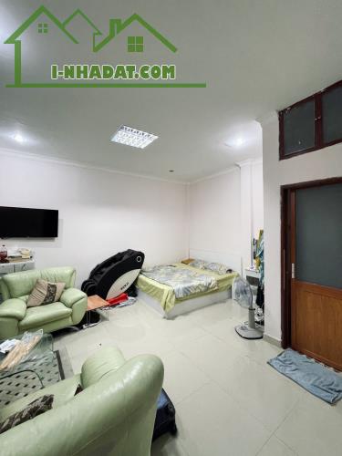 Bán nhà Mặt tiền 3 tầng đường Hoàng Xuân Nhị , Tân Phú  nhỉnh 7 tỷ - 2