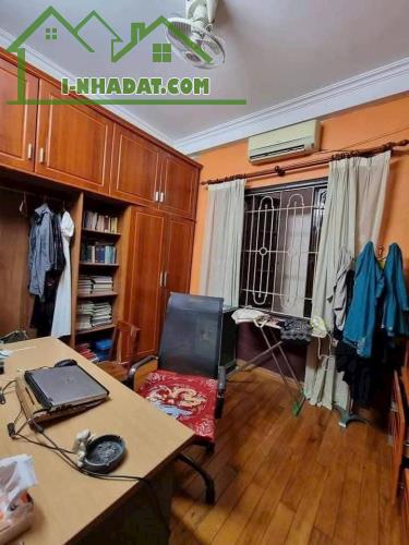 Trần Quốc Hoàn, DT 50M2x6T, MT 4.2M, giá 18 tỷ (rẻ)  PHÂN LÔ Ô TÔ TRÁNH - TRƯỚC CỬA OTO ĐỖ - 2
