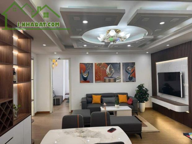 BÁN CĂN HỘ 3 NGỦ CHUNG CƯ THÀNH PHỐ GIAO LƯU - LÔ GÓC - TẶNG FULL NỘI THẤT - VIEW HỒ
