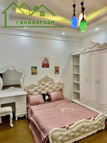 BÁN CĂN HỘ 3 NGỦ CHUNG CƯ THÀNH PHỐ GIAO LƯU - LÔ GÓC - TẶNG FULL NỘI THẤT - VIEW HỒ - 2