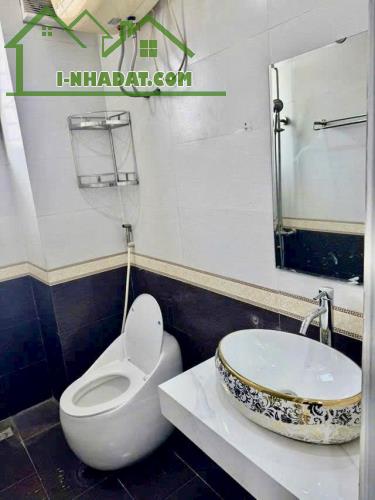 BÁN CĂN HỘ 3 NGỦ CHUNG CƯ THÀNH PHỐ GIAO LƯU - LÔ GÓC - TẶNG FULL NỘI THẤT - VIEW HỒ - 5