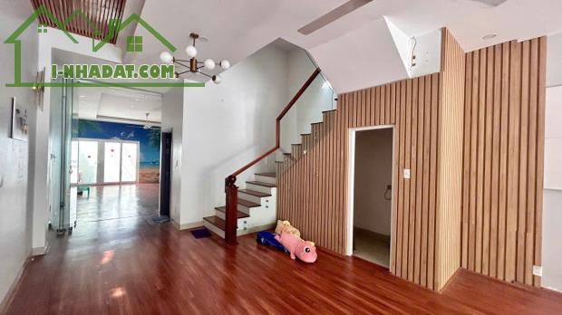 Cho thuê nhà 03 tầng 100m2 ngang 5m mặt tiền đường số 13 KĐT Hà Quang 2-Phường Phước Hải - 1