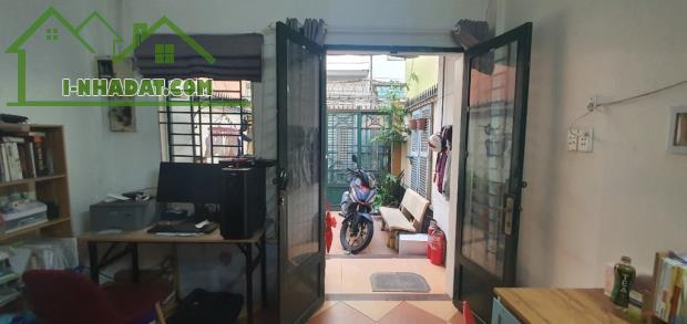 NHÀ VỊ TRÍ CỰC ĐẸP- NỞ HẬU- CÁCH MẶT TIỀN ĐƯỜNG DƯƠNG BÁ TRẠC CHỈ 100M- QUẬ - 1