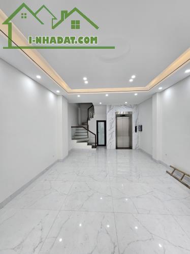 Bán nhà Thạch Bàn,Long Biên 5 tầng,50m,mt4.6m oto đỗ cổng nhỉnh 8 tỷ - 1