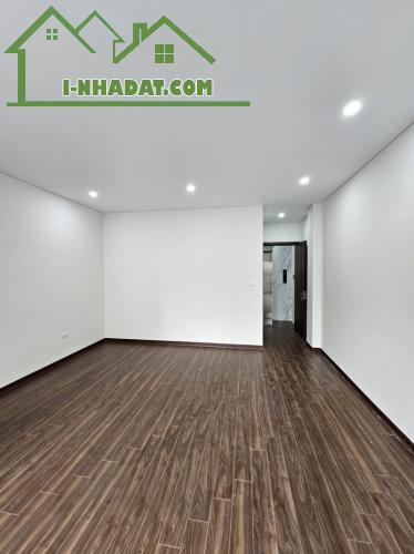 Bán nhà Thạch Bàn,Long Biên 5 tầng,50m,mt4.6m oto đỗ cổng nhỉnh 8 tỷ - 3