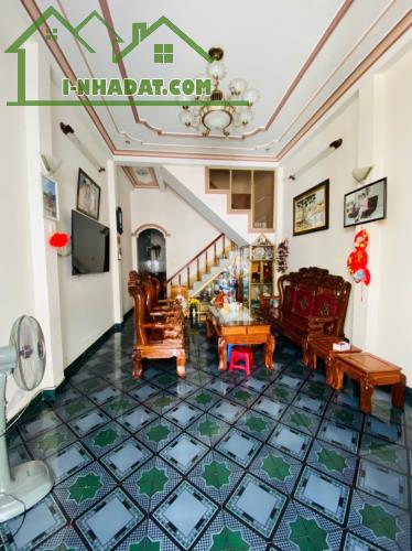 Bán nhà 4 tầng vị trí đẹp đường oto,thông  Đi bộ ra biển Hòn Chồng 3 phút - 1