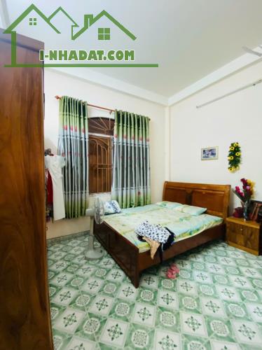 Bán nhà 4 tầng vị trí đẹp đường oto,thông  Đi bộ ra biển Hòn Chồng 3 phút - 3