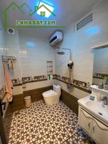 CHỦ TẶNG NỘI THẤT 2 TỶ, SIÊU PHẨM PHỐ BỒ ĐỀ 80M, 6T, MT5M, 2 THOÁNG, THANG MÁY, SÁT PHỐ.