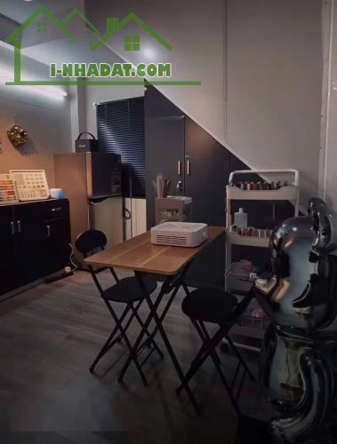 ► Nhà Kiệt Ô tô sát MT Lê Đình Thám, Chợ Mới, 45m2, 2.5 tầng ngang 6m cho thuê KD