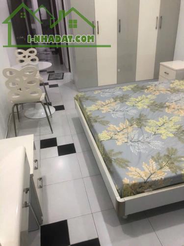Chính Chủ - DT 55M2 Dài 15,5M , 4 Tầng Đúc Với 6PN,7WC -  Lê Văn Sỹ  - PN - 1