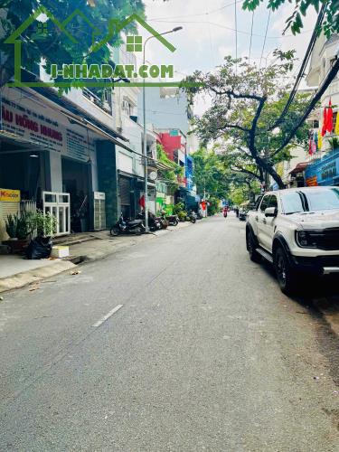 Mặt tiền NB P.Tân Thành, DT: 4.5x15m. Khu đường bàn cờ ngay Luỹ Bán Bích, giá: 8.3 tỷ TL - 1