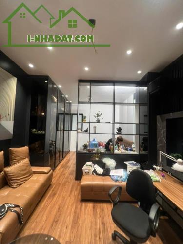 Nguyễn Khang - Cầu Giấy, Ở & KD, Dt 59m2 x 7 Tầng, MT 4m, Giá 15.3 tỷ LH: 0888758369 - 1
