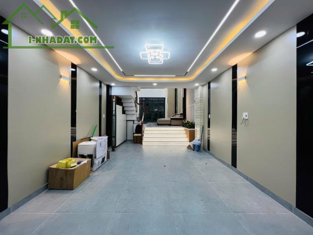 Nhà Đẹp Đường 10m Hương Lộ 2 Gần Siêu Thị Coopmart 68m2 Full Nội Thất 7,5 Tỷ SHR - 1