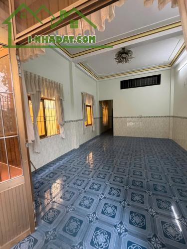 Bán Nhà 3 tầng đường ô tô 4m Đường Lương Thế Vinh , Phường Phước Long ,Nha Trang  gần biển - 2