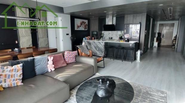 bán chung cư Berriver Long Biên Nguyễn Văn Cừ 180m 15.5 tỷ - 2