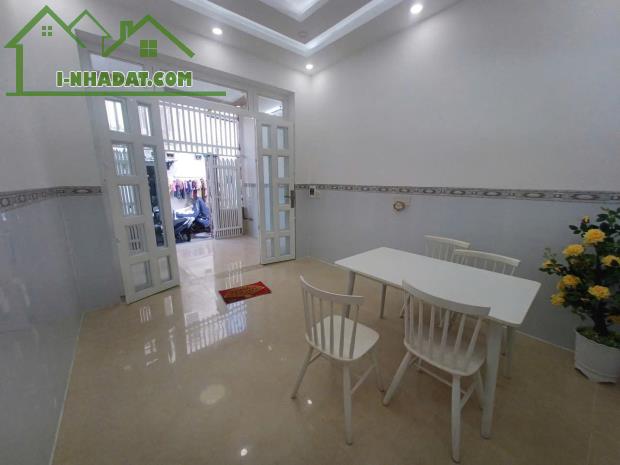 Bán nhà đẹp trệt lầu nằm trên mặt tiền hẻm 2 đường Bùi Hữu Nghĩa, Bình Thủy, Cần Thơ - 1