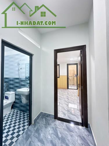 Nhà SHHC 4.4*11m/2lầu/4PN/3Toilet hẻm thông 39 Dạ Nam P2Q8 - 2