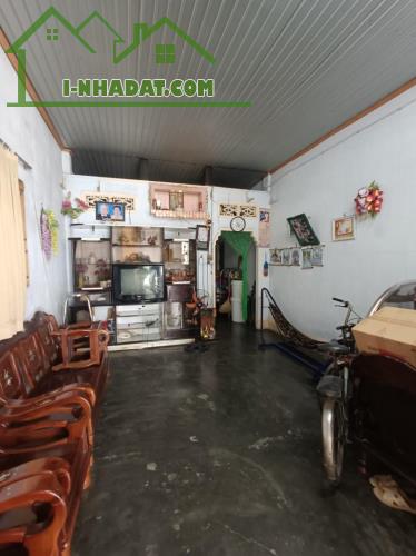 BÁN ĐẤT TẶNG NHÀ CẤP 4 SIÊU RỘNG CHỈ HƠN 50TR/M2 - NGAY TẠI NGÃ TƯ BÌNH THÁI KHÔNG DÍNH - 1