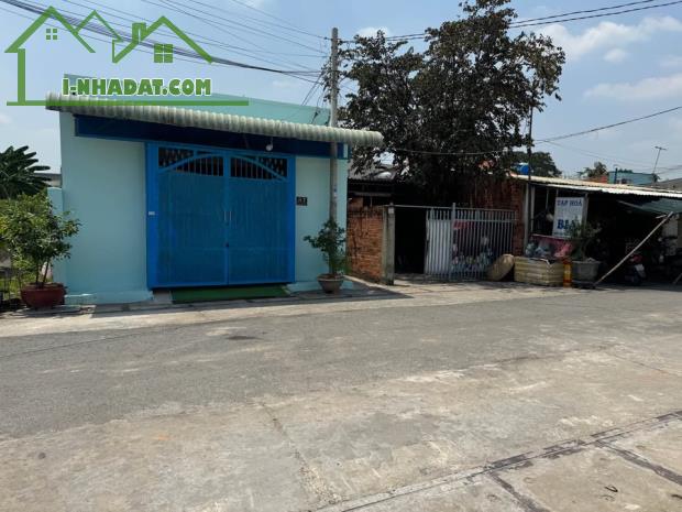 CHÚ VIỆT GỬI BÁN LÔ ĐẤT MT.ĐƯỜNG CHỢ VIỆT KIỀU ĐẸP 200M2 SHR 680TR