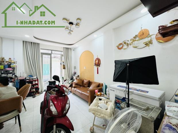 Bán Nhà Nguyễn Kiệm, 50m2, 2 tầng Full Nội thất, 4.8 tỷ TL 0964364745 - 3