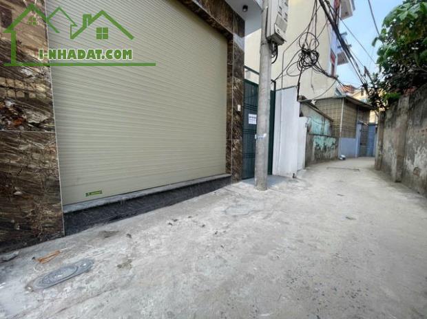 Bán nhà Kim Quan Việt Hưng 40m 6t mt 4m 7.6 tỷ ngõ thông nông rộng 30m ô tô tránh
