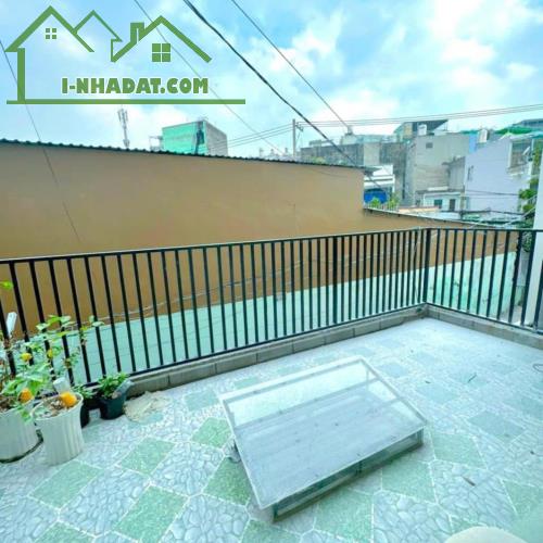 Thích hợp ở đông người hoặc làm CHDV, Hẻm xe hơi, 5 Tầng, 7Pn, Chỉ 5 Tỉ hơn - 2