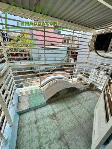 PHÚ NHUẬN - 3 TẦNG 2 MẶT HẺM RỘNG - NGAY CHỢ- CÔNG NĂNG ĐỦ - CHỈ 4.9 TỶ - 1