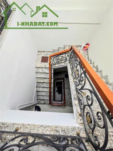NP591 nhà phố đang cho thuê với dòng thu nhập cao, vị trí đông đúc thuận lợi KD TM - 2