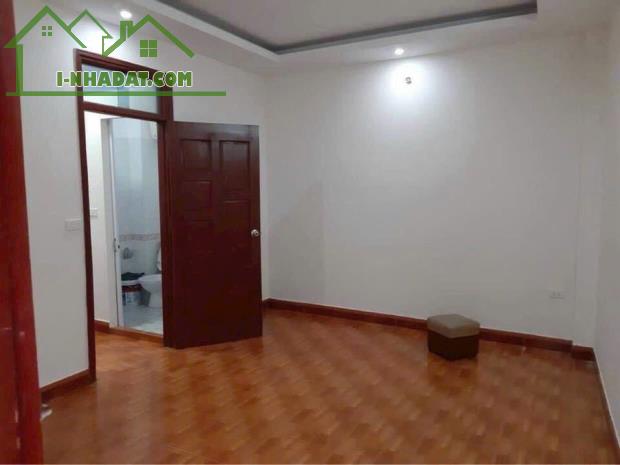 Cho thuê Phố Xã Đàn 5 tầng x 32m2, 3 ngủ, 4 vệ sinh, 12.5 Triệu - 3