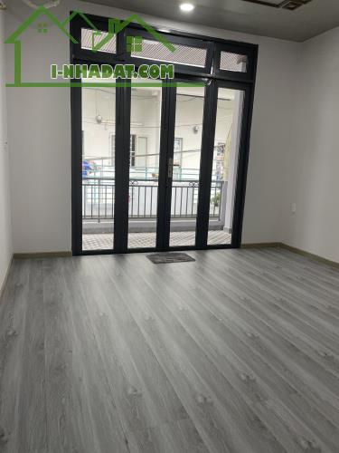 10 TỶ TL - HẺM ÔTÔ THÔNG QUẬN 10 - SÁT MẶT TIỀN ĐẠI HỌC KINH TẾ - DT 4*12M ĐÚC 3 TẤM ĐẸP - 1