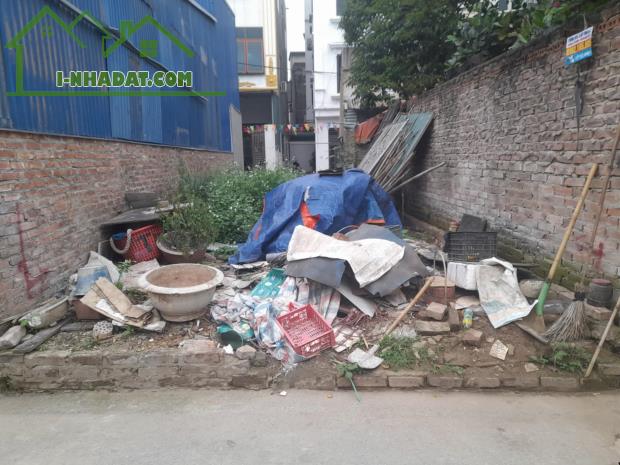ĐẤT ĐỒNG MAI ÔTÔ ĐỖ CỬA 2THOÁNG GẦN TRƯỜNG HỌC
