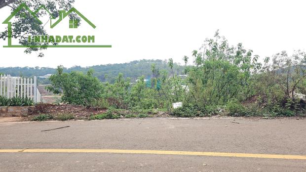 Bán Đất hẻm xe hơi đường Măng Lin, Phường 7, Đà Lạt 557,77mv - 1