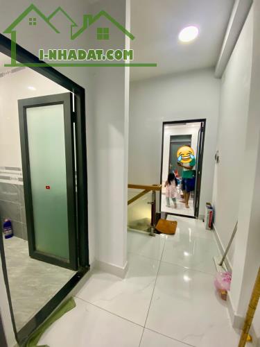 NHÀ 3 TẦNG ĐẸP LUNG LINH – GẦN MẶT TIỀN THẠNH XUÂN 14 – CẠNH PICITY HIGH PARK – CHỈ 2.95 T - 3
