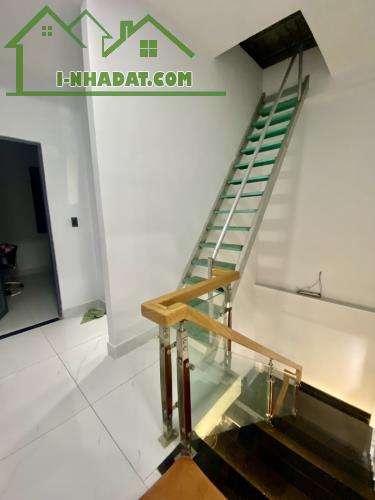 NHÀ 3 TẦNG ĐẸP LUNG LINH – GẦN MẶT TIỀN THẠNH XUÂN 14 – CẠNH PICITY HIGH PARK – CHỈ 2.95 T - 4