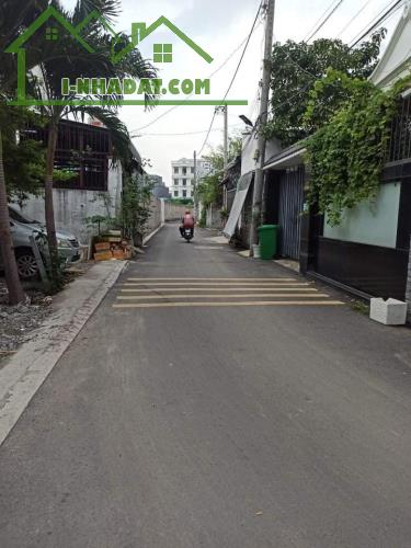 Nhà cấp 4 hẻm xe hơi,đường trải nhựa, 4x25 full thổ, Kha Vạn Cân, Trường Thọ, Thủ Đức