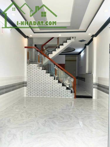 Chủ kẹt tiền cần bán gấp nhà 60M2, Quốc Lộ 50, SR giá 1,5T - 1