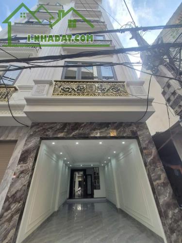 Bán nhà Phạm Văn Đồng, 47m2, phân lô, ô tô, nội thất lung linh,  nhỉnh 8tỷ.