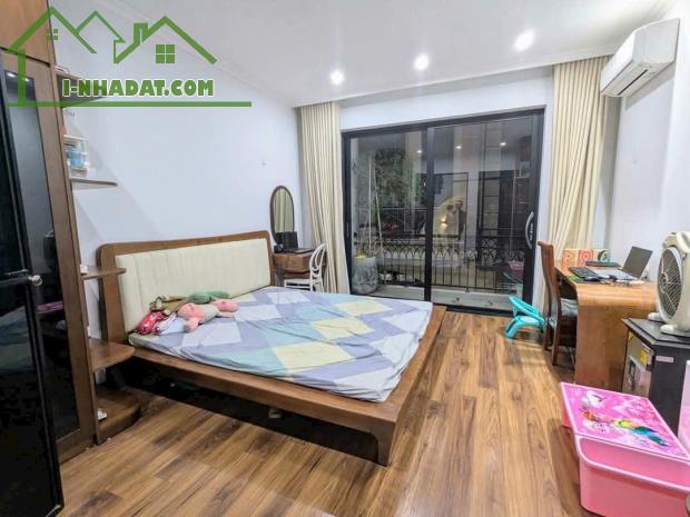Nhà Chính Chủ Đang Cần Bán gấp giá đầu tư ! -DT :46 M x4 Tầng  - Mt, 4 M  ( giá 6.95 tỷ ) - 3