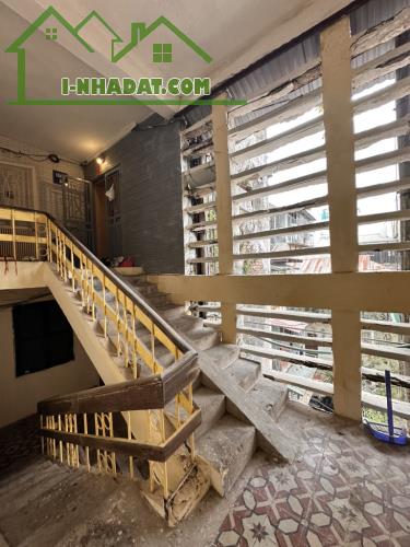 Nhỉnh 3.5 tỷ, 100 m2, tập thể 02 ngủ, sổ đỏ, Trần Thánh Tông, Trần Hưng Đạo, Hoàn Kiếm, Ký - 1