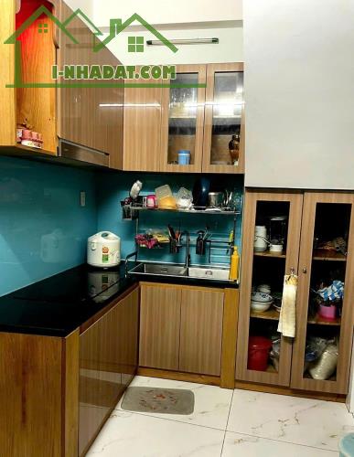 bán nhà HXH Thoại Ngọc Hầu,Tân Phú 38m2,4 tầng,giá chỉ 6.4T - 3